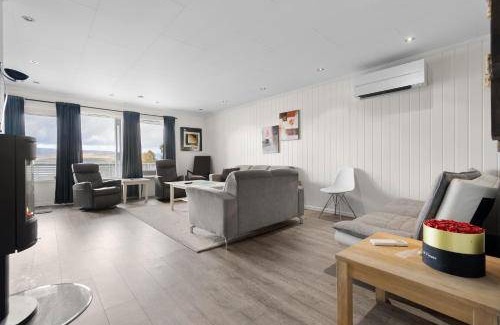 Tromso House | 130 m² House ∙ 4 bedrooms ∙ 11 guests
