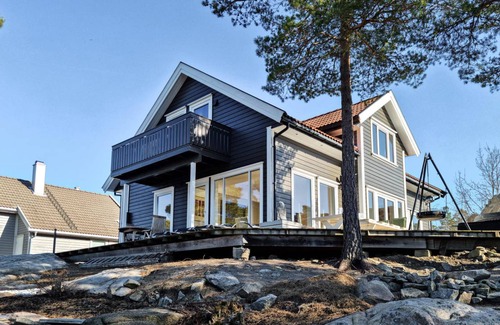 Risor House | 130 m² House ∙ 4 bedrooms ∙ 8 guests