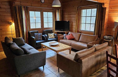 Neede House | 130 m² House ∙ 5 bedrooms ∙ 10 guests