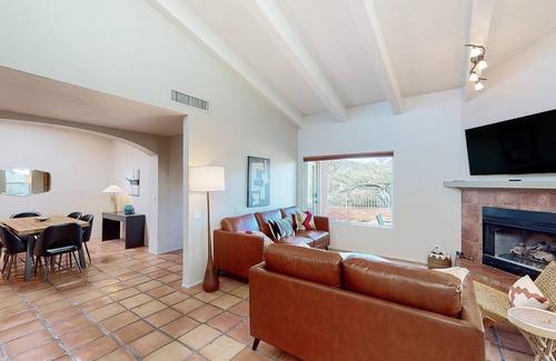 Sabino Shadows House | 130 m² House ∙ 3 bedrooms ∙ 6 guests