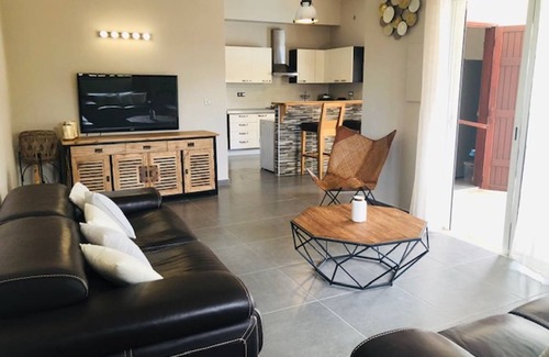 La Saline Les Bains Villa | 130 m² Villa ∙ 3 bedrooms ∙ 6 guests