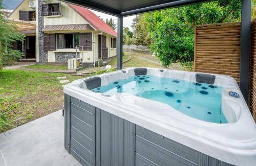 Cilaos Villa | 130 m² Villa ∙ 6 bedrooms ∙ 14 guests