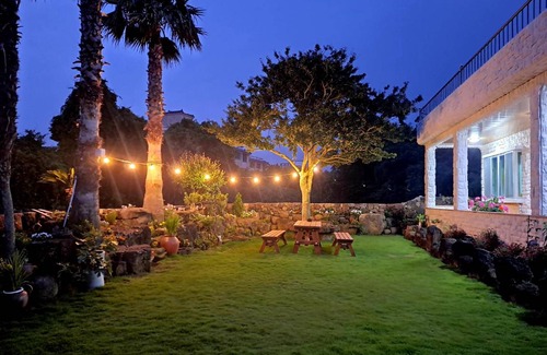 Seongsan House | 132 m² Motel ∙ 3 bedrooms ∙ 9 guests