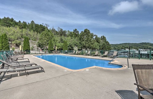 Camdenton Apartment | 134 m² Apartment ∙ 3 bedrooms ∙ 6 guests