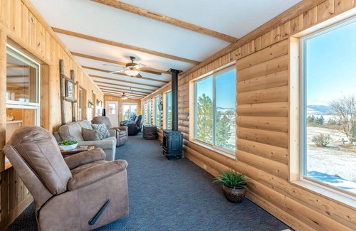 Polson House | 134 m² House ∙ 2 bedrooms ∙ 4 guests