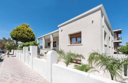 Rhodes Apartment | 135 m² Apartment ∙ 3 bedrooms ∙ 6 guests