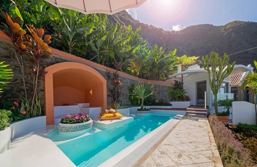 Arco da Calheta Villa | 136 m² Villa ∙ 2 bedrooms ∙ 5 guests