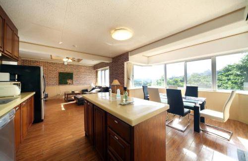 Kadena-cho House | 138 m² House ∙ 2 bedrooms ∙ 13 guests