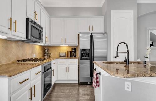 Legacy Park Apartment | 139 m² Apartment ∙ 3 bedrooms ∙ 6 guests