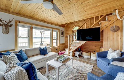 Glen Arbor Cottage | 139 m² Cabin ∙ 3 bedrooms ∙ 8 guests
