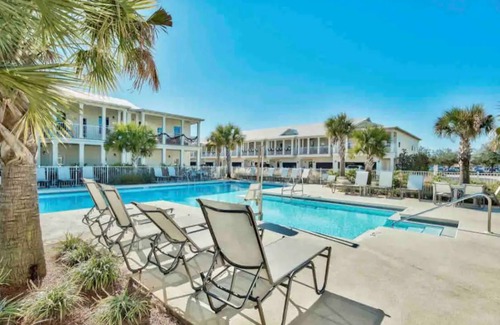 Crystal Beach House | 139 m² House ∙ 3 bedrooms ∙ 8 guests
