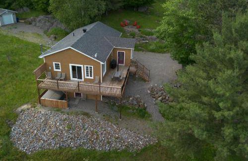 Papineau Regional County Municipality House | 139 m² House ∙ 5 bedrooms ∙ 10 guests