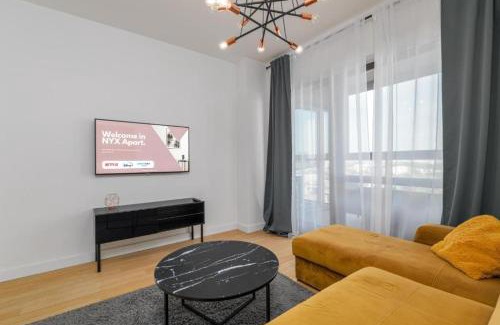 gmina Parzeczew Apartment | 13th Floor Arkadia Apartment by NYX Apart