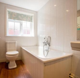 Aldeburgh House | 14 Market Cross Place - Beachfront location with lovely sea views - Aldeburgh Coastal Cottages