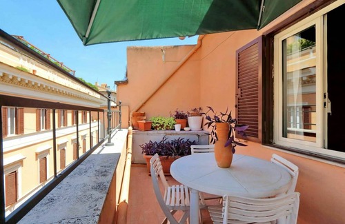 Rione III Colonna Apartment | 140 m² Apartment ∙ 2 bedrooms ∙ 6 guests