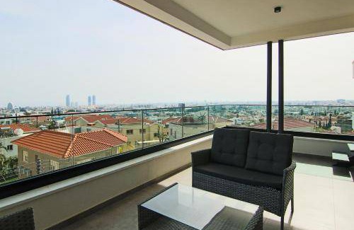 Agios Athanasios Apartment | 140 m² Apartment ∙ 4 bedrooms ∙ 6 guests