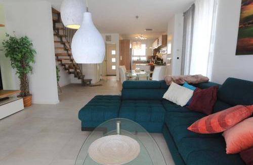 Bensheim Apartment | 140 m² Apartment ∙ 3 bedrooms ∙ 6 guests