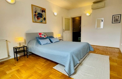 Terezvaros Apartment | 140 m² Apartment ∙ 4 bedrooms ∙ 6 guests