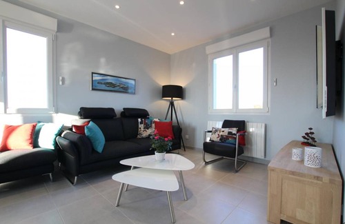 Gratot House | 140 m² Gîte ∙ 5 bedrooms ∙ 10 guests