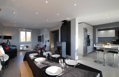 Gratot House | 140 m² Gîte ∙ 5 bedrooms ∙ 10 guests