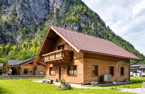 Hallstatt House | 140 m² House ∙ 2 bedrooms ∙ 6 guests