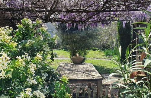 Teilhet House | 140 m² House ∙ 2 bedrooms ∙ 4 guests