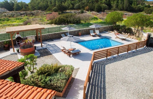 Gennadi House | 140 m² House ∙ 3 bedrooms ∙ 6 guests