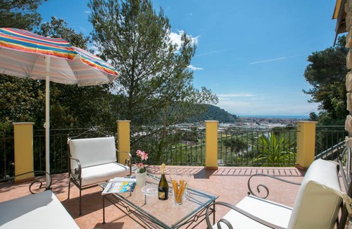Camporosso Villa | 140 m² Villa ∙ 3 bedrooms ∙ 6 guests