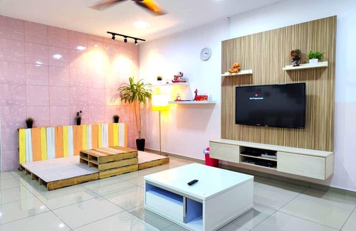 Taman Tanjung House | 1400 m² Bungalow ∙ 4 bedrooms ∙ 14 guests