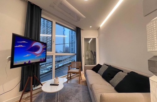 Seonghyeon-dong House | 142 m² House ∙ 3 bedrooms ∙ 8 guests