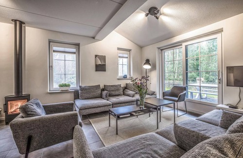 Municipality of Rijssen-Holten House | 144 m² Maisonette ∙ 4 bedrooms ∙ 8 guests