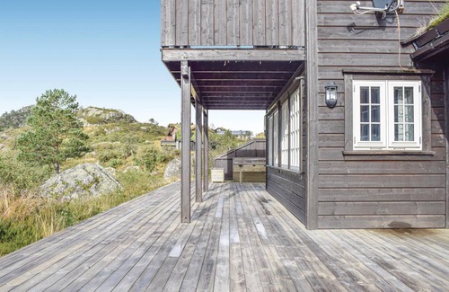 Ljosland House | 145 m² House ∙ 5 bedrooms ∙ 10 guests