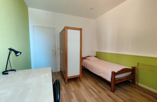 Mons-en-Baroeul Resort | 145 m² Private room ∙ 1 bedroom ∙ 6 guests