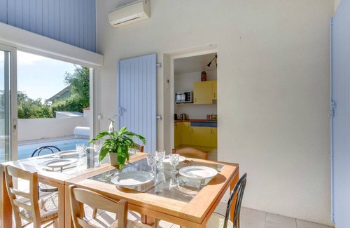 Saint-Palais-sur-Mer Villa | 146 m² Villa ∙ 5 bedrooms ∙ 11 guests