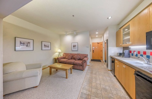 Olympic Valley Condo | 148 | Affordable Studio - Mtn Escape w/Pool & Spa