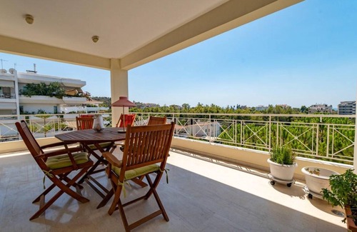 Kavouri Apartment | 148 m² Apartment ∙ 3 bedrooms ∙ 7 guests