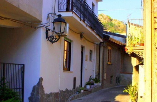 Rodi Milici Apartment | 148 m² Apartment ∙ 4 bedrooms ∙ 8 guests