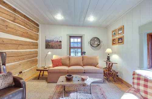 Peaks House | 148 m² House ∙ 2 bedrooms ∙ 6 guests