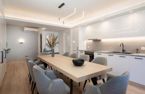 Piraeus Apartment | 149 m² Apartment ∙ 4 bedrooms ∙ 10 guests