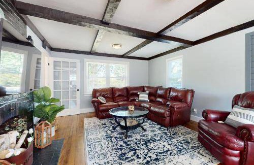Foxboro House | 149 m² House ∙ 3 bedrooms ∙ 9 guests