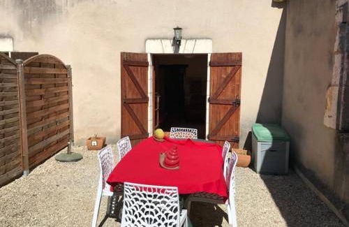 Charras House | 149 m² House ∙ 3 bedrooms ∙ 6 guests
