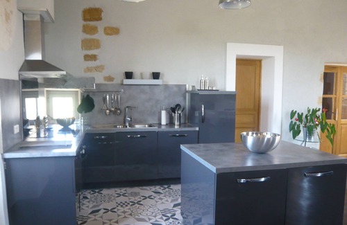 Bagnols-sur-Ceze House | 14th century farmhouse, private swimming pool, 260 m², contemporary decor! quiet!