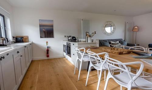 Pistyll House | 15 - 3 Bedroom Cottage - LP