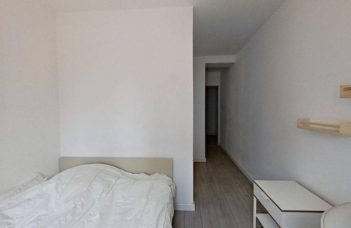 Saint-Etienne-du-Rouvray Resort | 150 m² Private room ∙ 1 bedroom ∙ 1 guest