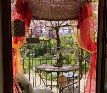 La Tour-de-Salvagny Bed & Breakfast | 15 m² Bed and breakfast ∙ 2 guests