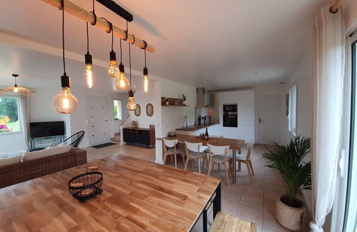 Plouegat-Moysan House | 15-person house in the countryside 10 km from the beach