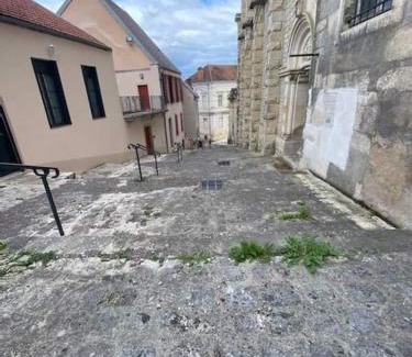 Montbard House | 15 personnes Chez Delphine et Guillaume
