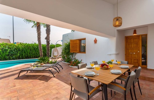 Santiago de la Ribera Villa | 150 m² Villa ∙ 3 bedrooms ∙ 6 guests