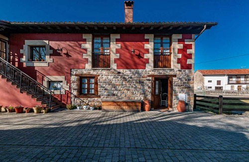 Villanueva de la Pena House | 150 m² House ∙ 3 bedrooms ∙ 6 guests