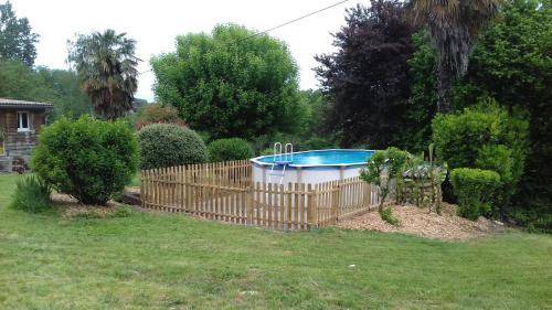 Saint-Laurent-du-Plan House | 150 m² House ∙ 3 bedrooms ∙ 11 guests